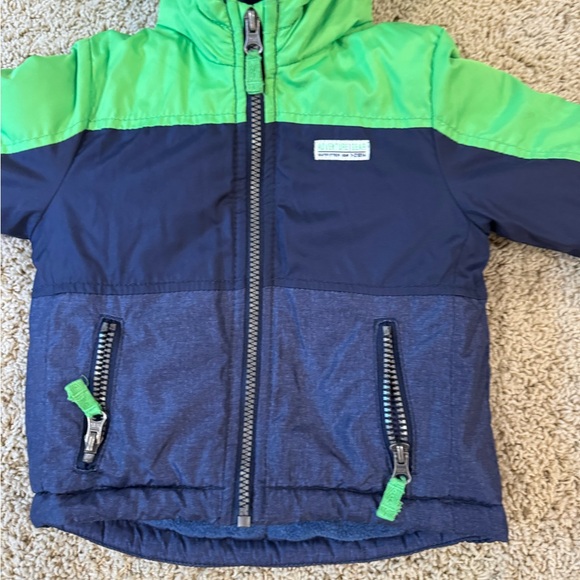 Boys Carter Classic and Unique puffer winter jacket with hood 18Months - Picture 3 of 8